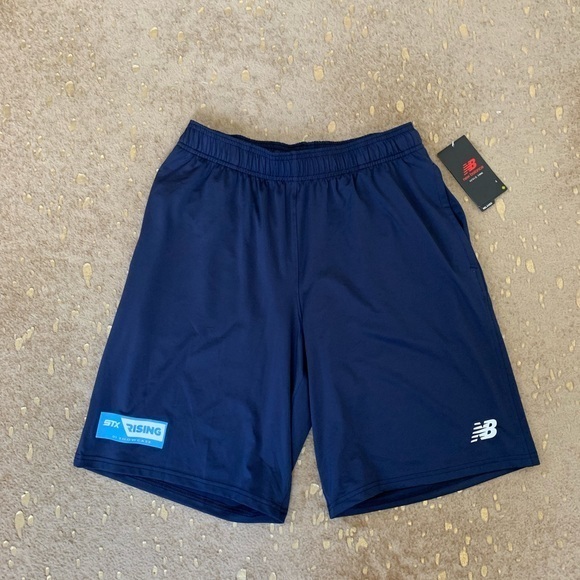 New Balance Dry Relaxed Tech Short Nwt